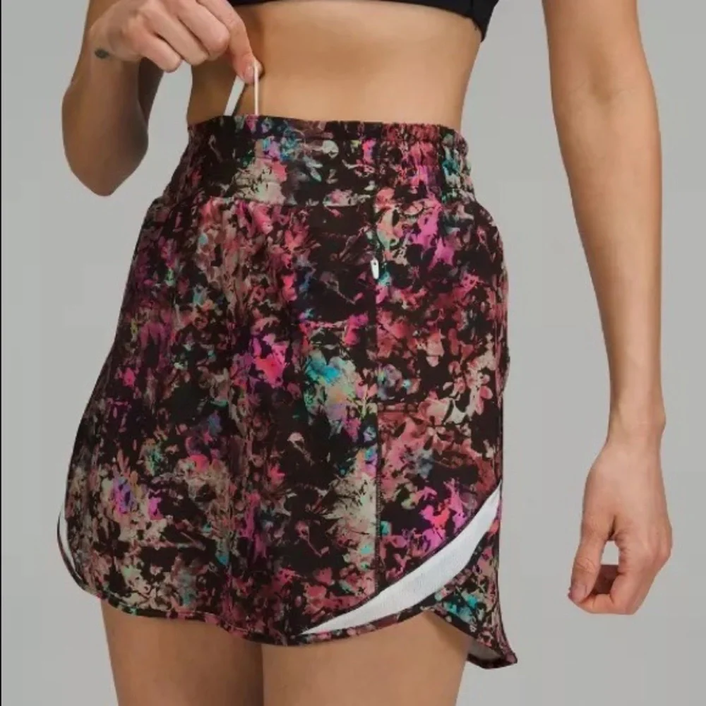 Lululemon Hotty Hot High Rise Skirt Long NWT Size 2 (STE2/SHRB)